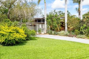 3130 Walnut St Ne, ST PETERSBURG