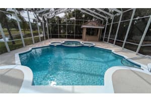 4872 SILVERTHORNE COURT, OLDSMAR, FL 34677 Sold 07/01/25