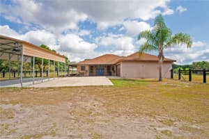 39427 Comstock Ln, ZEPHYRHILLS