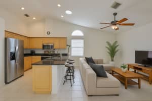 6332 35TH AVENUE CIRCLE, PALMETTO, FL 34221 Sold 08/14/25