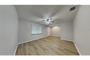 2105 OAKVIEW LANE, PLANT CITY, FL 33566 Sold 06/13/25