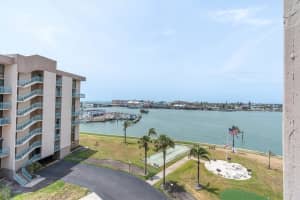 1 KEY CAPRI #502E, TREASURE ISLAND, FL 33706 - MLS#MFRTB8381558
