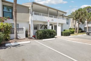 1981 LAKEWOOD CLUB DRIVE, ST PETERSBURG, FL 33712 Sold 09/08/25