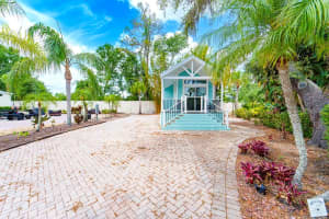 6853 AMANDA VISTA CIRCLE, LAND O LAKES, FL 34637 - MLS#MFRTB8381662