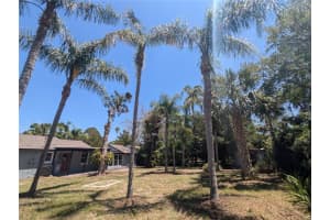 627 RIVERSIDE DRIVE, TARPON SPRINGS, FL 34689 Sold 09/30/25