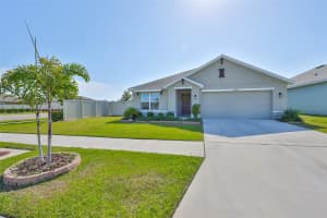 16704 SUNBURST LAKE STREET, WIMAUMA, FL 33598 - MLS#MFRTB8381679