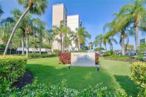 660 Island Way #206 #206, CLEARWATER