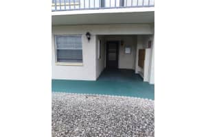 1415 Doolittle Ln #104, DUNEDIN