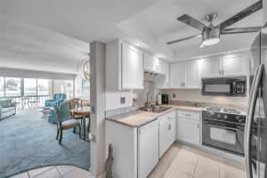 19029 US HIGHWAY 19 N #7-8, CLEARWATER, FL 33764 - MLS#MFRTB8381788