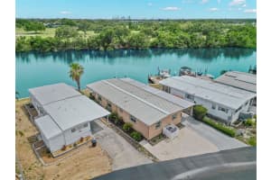 646 MOUNT OAK AVENUE, ST PETERSBURG, FL 33702 Sold 11/14/25