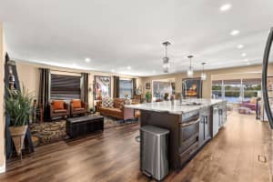 646 MOUNT OAK AVENUE, ST PETERSBURG, FL 33702 Sold 11/14/25