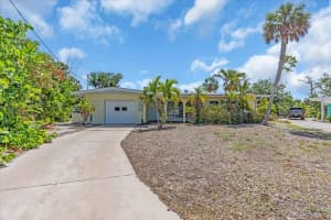 396 AVENIDA MADERA, SARASOTA, FL 34242 - MLS#MFRTB8381845