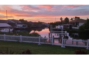 6604 DOLPHIN COVE DRIVE, APOLLO BEACH, FL 33572 - MLS#MFRTB8381851