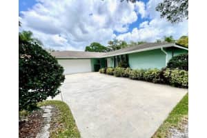 924 HIGHVIEW DRIVE, PALM HARBOR, FL 34683 Sold 06/06/25