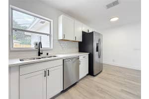 200 LEWIS BOULEVARD, ST PETERSBURG, FL 33705 Sold 07/07/25