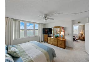 7665 Sun Island Dr S #307, SOUTH PASADENA