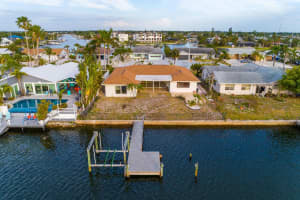 6442 LAKE SUNRISE DRIVE, APOLLO BEACH, FL 33572 - MLS#MFRTB8382042