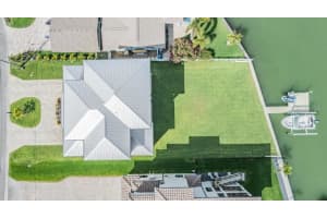 16025 REDINGTON DRIVE, REDINGTON BEACH, FL 33708 - MLS#MFRTB8382056