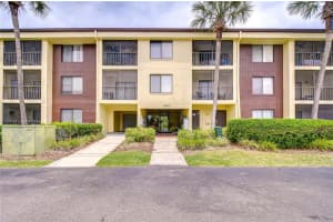 13602 VILLAGE DRIVE, TAMPA, FL 33618 Sold 06/02/25