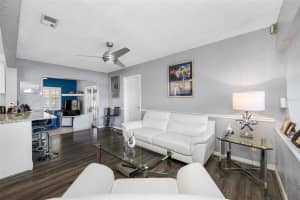 8444 8TH WAY, ST PETERSBURG, FL 33702 - MLS#MFRTB8382152