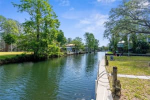 5421 Gay St, WEEKI WACHEE