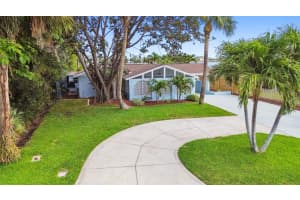 425 12TH AVENUE, INDIAN ROCKS BEACH, FL 33785 Sold 11/13/25