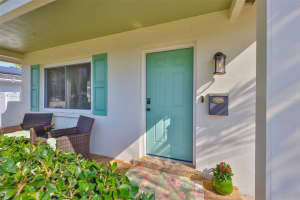 1727 NEW HAMPSHIRE AVENUE, ST PETERSBURG, FL 33703 - MLS#MFRTB8382331