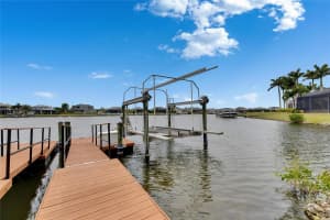 624 Balibay Rd Apollo Beach, FL 33572 - Off Market