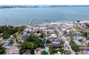 5437 DELETTE AVENUE, ST PETERSBURG, FL 33707 - MLS#MFRTB8382459