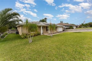 220 ESCAMBIA DRIVE, WINTER HAVEN, FL 33884 Sold 08/22/25