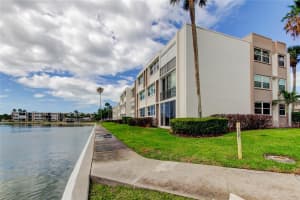 7425 BAY ISLAND DRIVE, SOUTH PASADENA, FL 33707 - MLS#MFRTB8382521