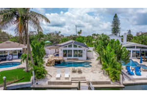 300 10TH AVENUE, INDIAN ROCKS BEACH, FL 33785 Sold 11/05/25