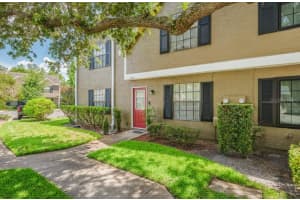 16504 LAKE BRIGADOON CIRCLE, TAMPA, FL 33618 - MLS#MFRTB8382665