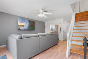 16504 LAKE BRIGADOON CIRCLE, TAMPA, FL 33618 - MLS#MFRTB8382665