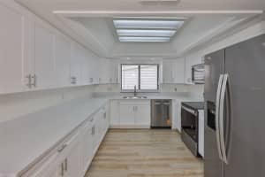 13703 SWEETWATER COVE PLACE, TAMPA, FL 33613 - MLS#MFRTB8382684