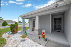 305 ST GEORGES CIRCLE, EAGLE LAKE, FL 33839 Sold 08/12/25