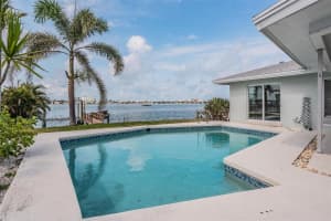 7092 SHORE DRIVE, ST PETERSBURG, FL 33707 - MLS#MFRTB8382871