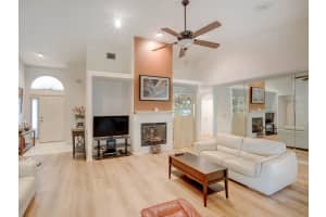 934 LUCAS LANE, OLDSMAR, FL 34677 - MLS#MFRTB8383029