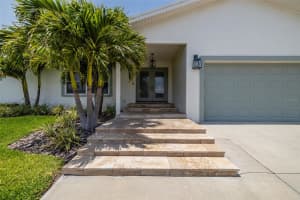 817 EAGLE LANE, APOLLO BEACH, FL 33572 - MLS#MFRTB8383049