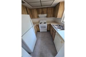 809 GREEN VALLEY ROAD, PALM HARBOR, FL 34683 - MLS#MFRTB8383132