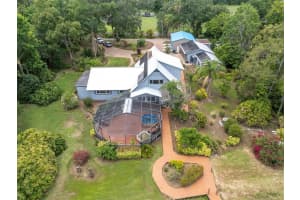 13533 BAY LAKE LANE, TAMPA, FL 33618 - MLS#MFRTB8383257