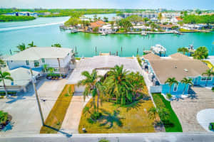 365 La Hacienda Dr, INDIAN ROCKS BEACH