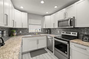 6208 ROLLING HAMMOCK, TAMPA, FL 33610 Sold 06/05/25