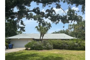 1445 72nd Ave Ne, ST PETERSBURG