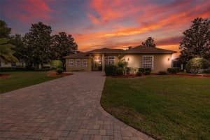 8308 Mobile Cir, WEEKI WACHEE