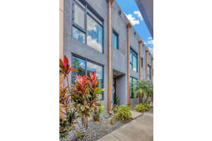 4047 GAUGE LINE LOOP, TAMPA, FL 33624 Sold 08/01/25