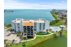 5700 Escondida Blvd S #401, ST PETERSBURG
