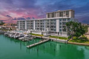 415 ISLAND WAY, CLEARWATER BEACH, FL 33767 - MLS#MFRTB8383596