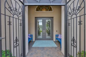 15303 Valencia Del Sol St Wimauma, FL 33598 - Off Market