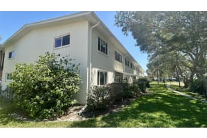 4560 OVERLOOK DRIVE, ST PETERSBURG, FL 33703 - MLS#MFRTB8383677
